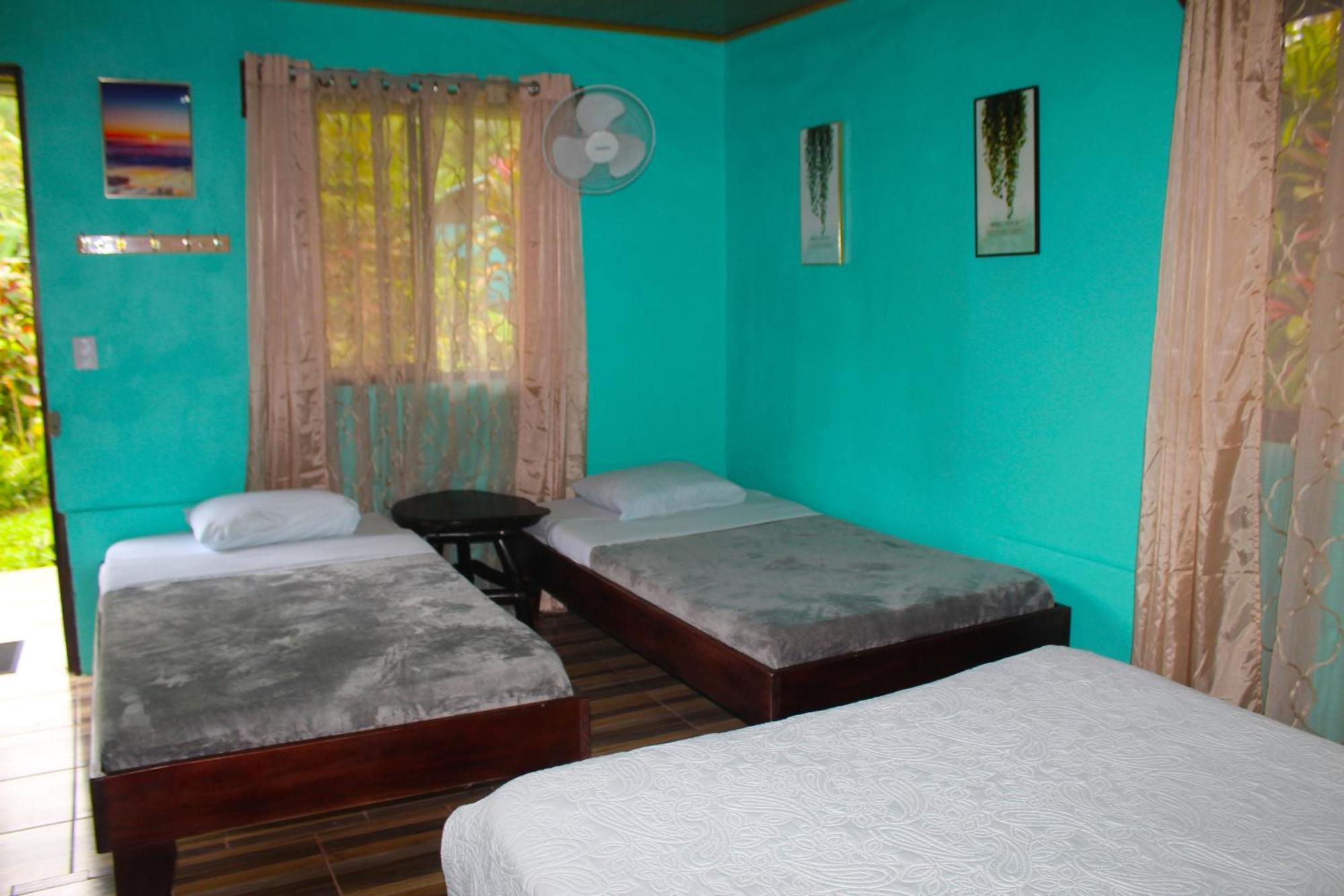 Cabinas Rio Celeste La Amistad Bed & Breakfast Exterior photo