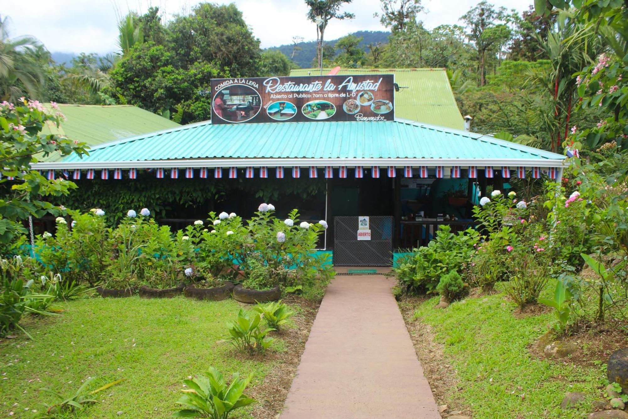 Cabinas Rio Celeste La Amistad Bed & Breakfast Exterior photo